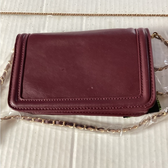 Badgley Mischka Plum Crossbody Bag with Chain Strap - Picture 9 of 9
